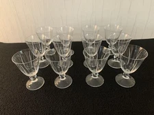 17 Red Wine Glasses Orval Model Cut Crystal Daum H: 11 Cm (Price Per Piece)