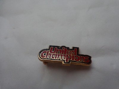 Pin's Émaillé Manchester United – Rare – Support Collection – Usure Légère