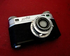 Perfex " One-O-One". 35mm  AGFA  Compur Shutter and  Schneider Kreuznach Lens.