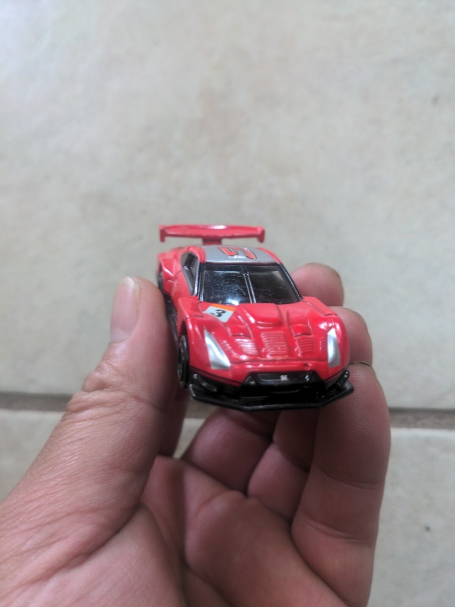 Tomy Tomica 2008 Nissan GT-R Racing Nismo 1/64 Scale DieCast No