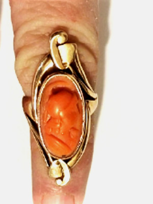 Antique Victorian 14K YG Salmon Sardinian Coral Centurion Bust Ring Lot Size 4