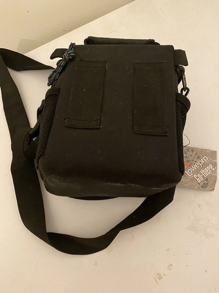 Lowepro Nova Micro AW Black Camera Bag Case with Strap - Image 2 of 3