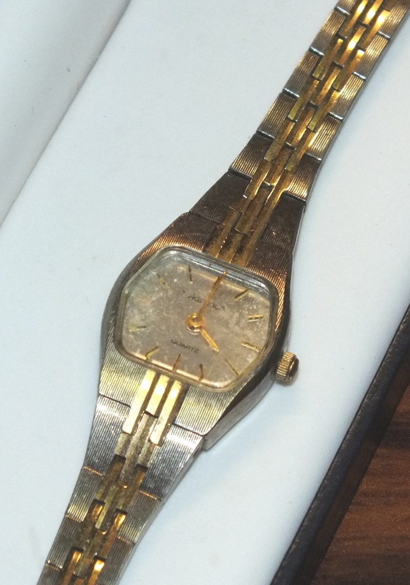 Vintage Advance Quartz Gold Tone Bracelet Watch Antique Petite Ladies Dainty $_12.JPG?set_id=880000500F main image 3