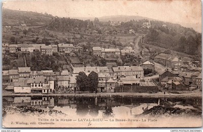 08 LAVAL DIEU - la bass rowa, la place