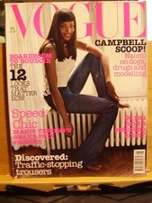 VOGUE MAGAZINE AUGUST 2002 NAOMI CAMPBELL KIRSTY YOUNG BOGLIONE FAMILY LONDON