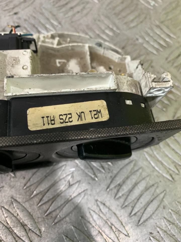 Volkswagen Golf 2003 panel de control climático #2 Foto 4 de 4