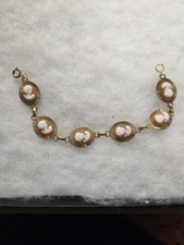 Vtg gold tone orange white Cameo Bracelet