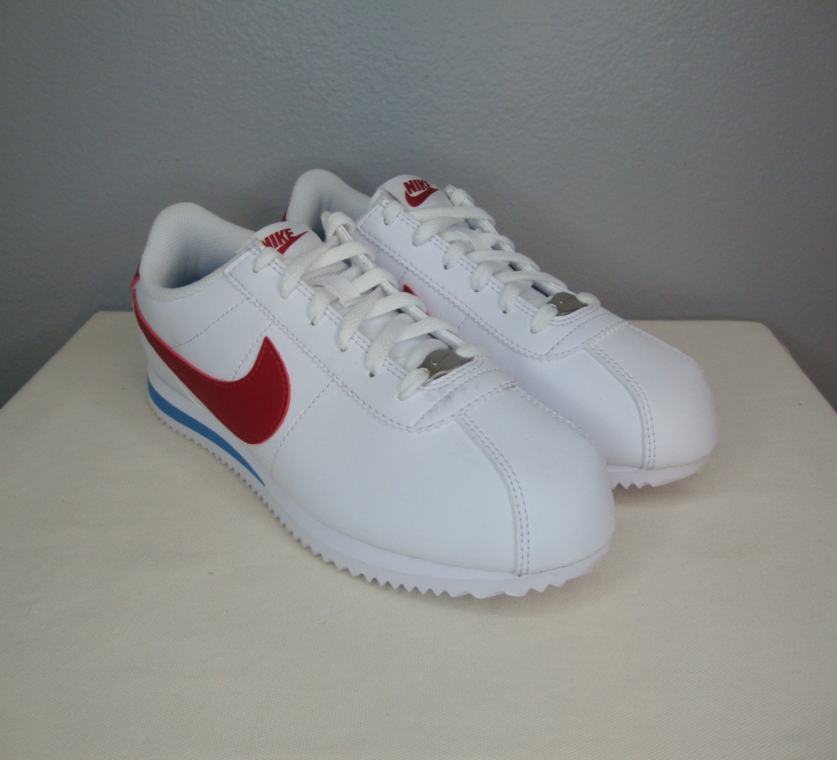 nike cortez white red swoosh