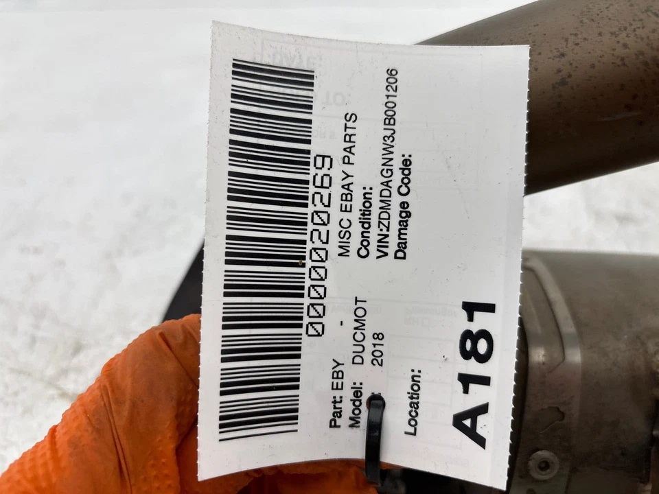 Silenciador de escape Ducati Panigale V4 2018 OEM Foto 3 de 4