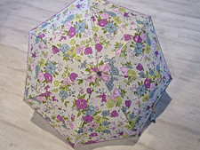 VERA BRADLEY UMBRELLA WATER COLOR  RETIRED AND RARE FIND 