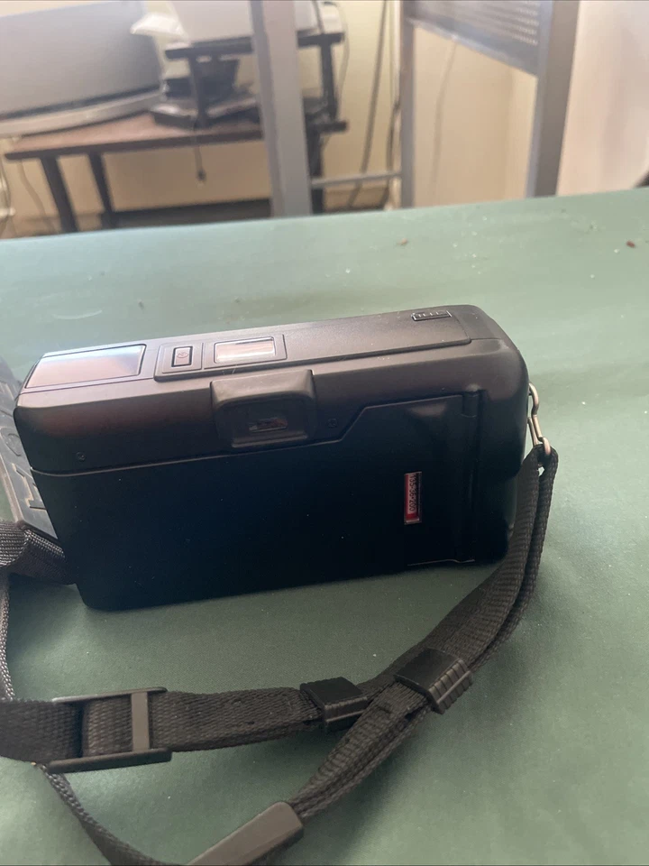 Cámara fotográfica compacta Leica C1 35 mm negra Foto 2 de 2