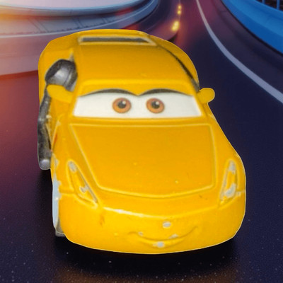 Disney / Pixar Cars 3 Cruz Ramirez Yellow / Microphone Die Cast Car A34