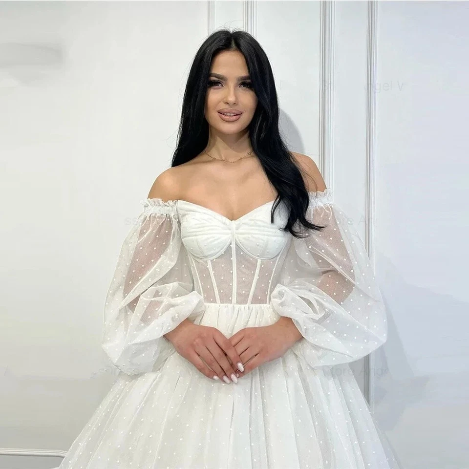 Vestidos de novia cortos mangas desmontables fuera del hombro dulces vestidos de novia con cinturón Foto 3 de 4