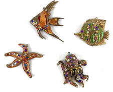 Set of 4 Vtg Sea Life Pendants Star Fish Angel and Sun Fish Octopus Rhinestones
