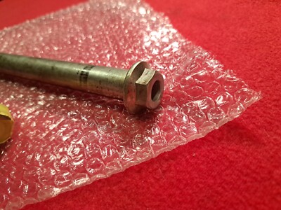 95 Kawasaki ZX6E ZX 600 E Ninja Swingarm Swing Arm Shaft Bolt
