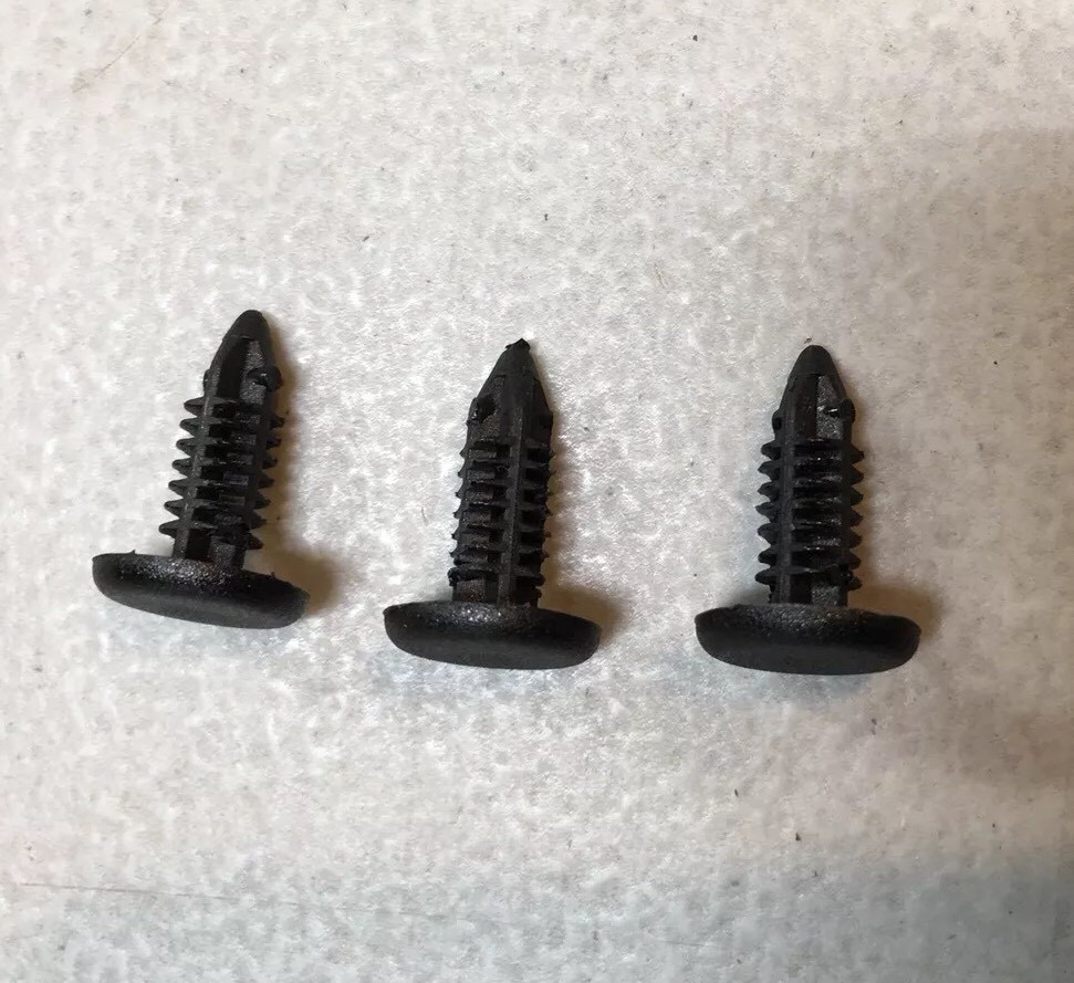 ステンジャグ Jaguar XJ6 XJ8 OEM Fir Tree Fastener Black Plastic Trim Panel