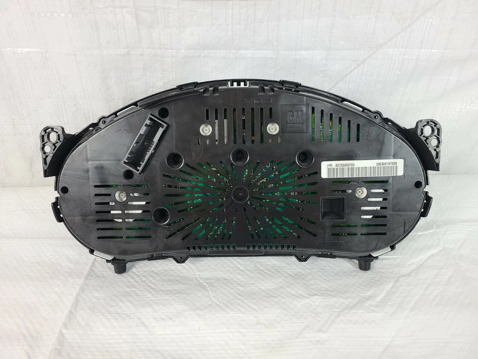 2010 GMC Terrain Speedometer Instrument Cluster Gauge KPH 20919741 OEM - Image 4 of 4