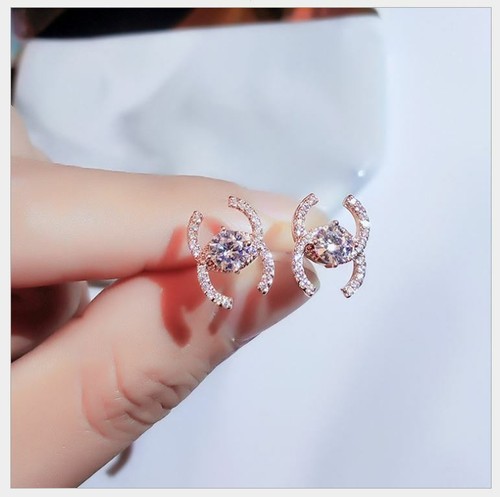 Women Elegant Crystal Rhinestone Ear Stud Four-leaf Clover Earrings Gift Jewelry - Picture 5 of 42