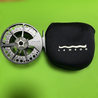 Waterworks Lamson Velocity Fliegenrolle Large Arbor mit Tasche aus Japan