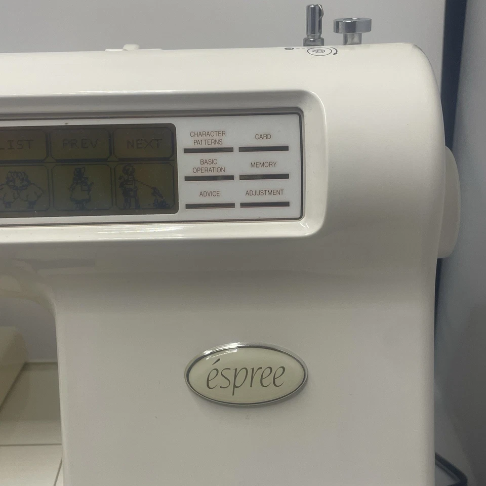 Máquina de bordar Espree Baby Lock EM1 con encendido manual leer descripción Foto 3 de 4