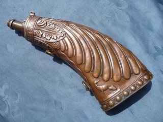 Rare French POWDER FLASK Horn Shaped & Dog decoration UNIQUE SHAPE