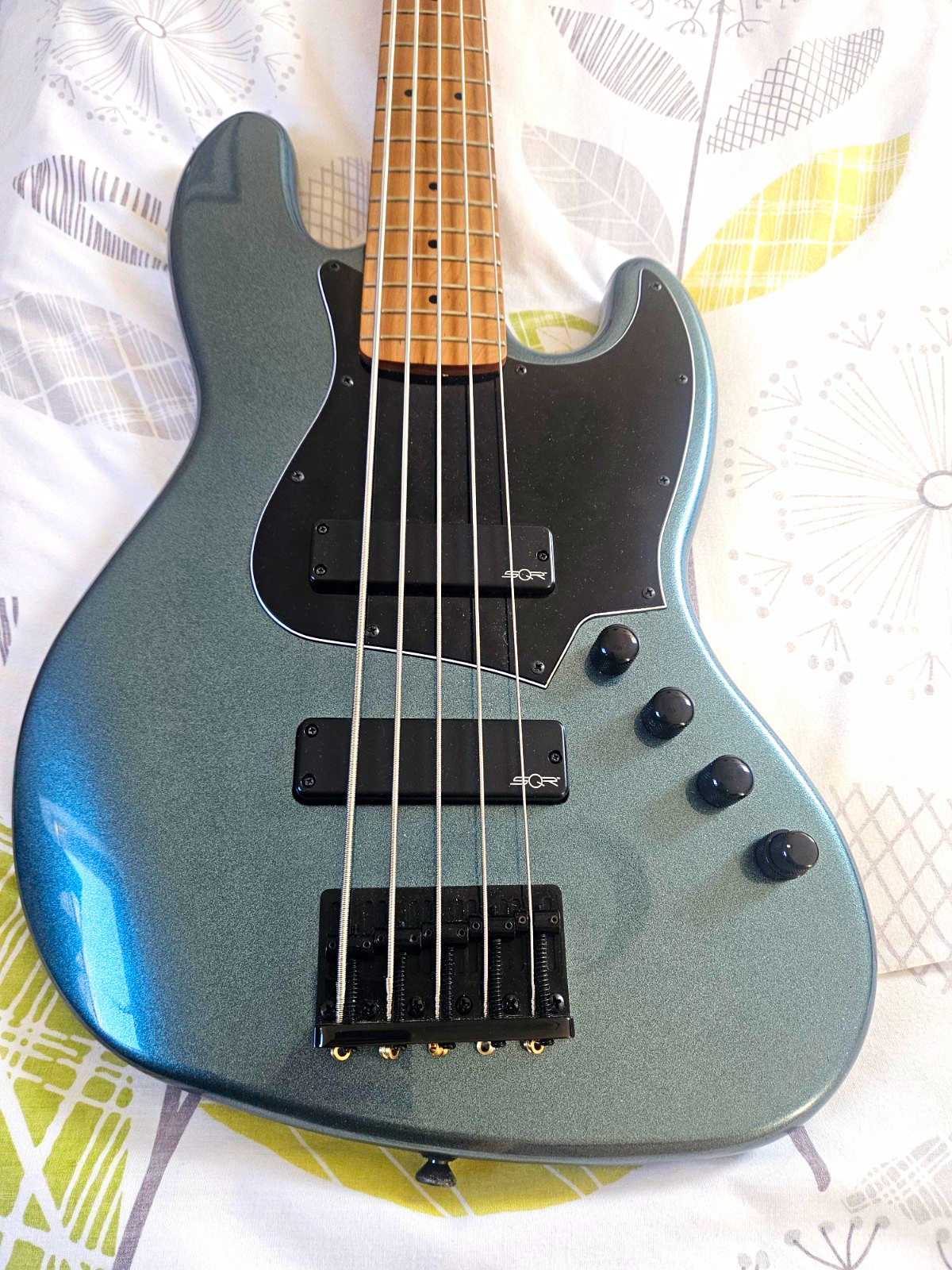 Fender Squier Contemporary Active Jazz Bass HH v RMN 5-String, Gunmetal