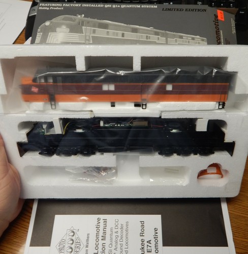 Proto 2000 Limited Edition 920-40950 Milwaukee E7A Lokomotive mit Sound & DCC Neu in OVP | Zustand: New