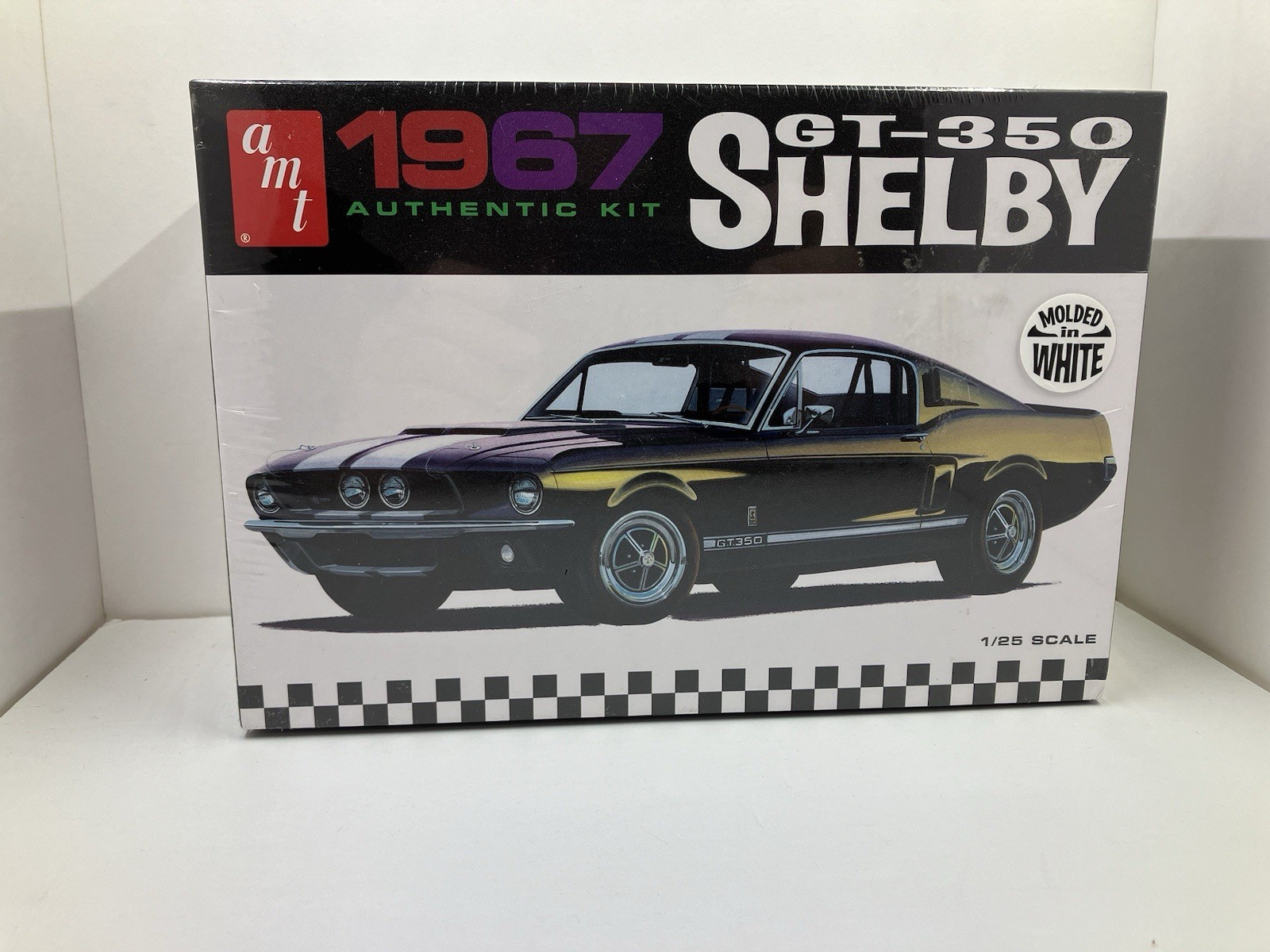 AMT  1967 GT-350 Shelby GT-500 model kit #800