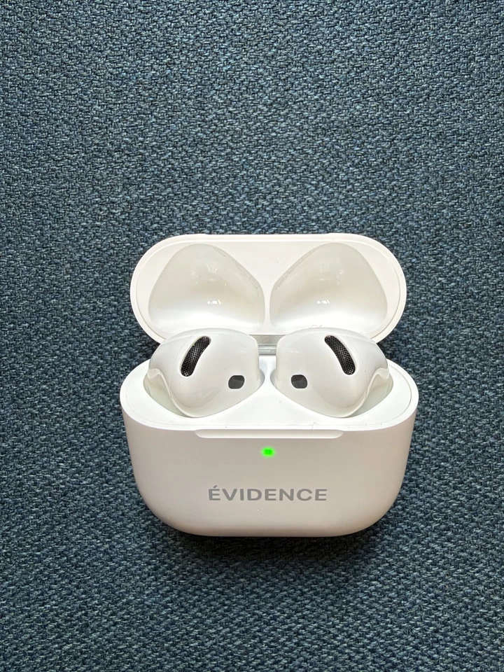 Apple AirPods 4, photo 3 sur 3