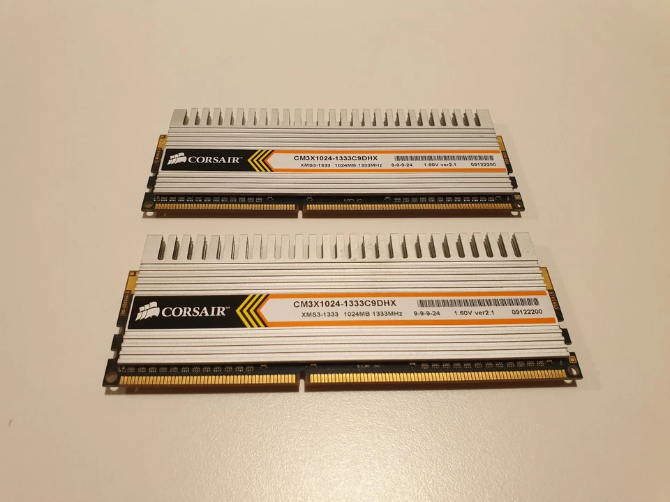 2GB Corsair XMS3 DHX DDR3 PC3-10600 (1333MHz) CAS/CL 9 SDRAM CM3X1024-1333C9DHX - Image 2 of 4