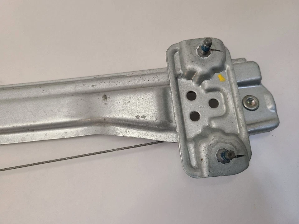  2015 16 17 18 19 2020 CADILLAC ESCALADE Passenger Right Rear Window Regulator  - Изображение 2 из 4