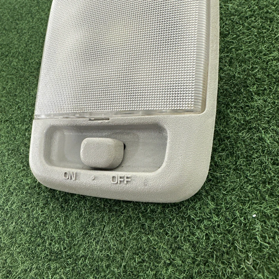 Luz domo mapa superior trasero y de carga gris Nissan Titan e Infiniti OEM Foto 4 de 4