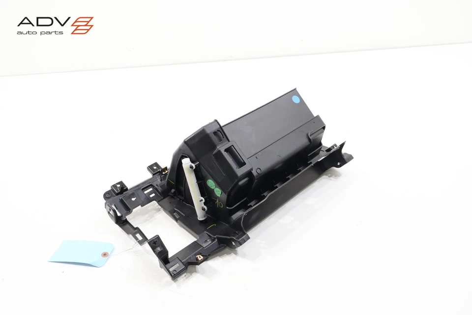 2024 - 2025 Chevrolet Blazer EV tablero tablero guantera compartimento de almacenamiento OEM Foto 3 de 4