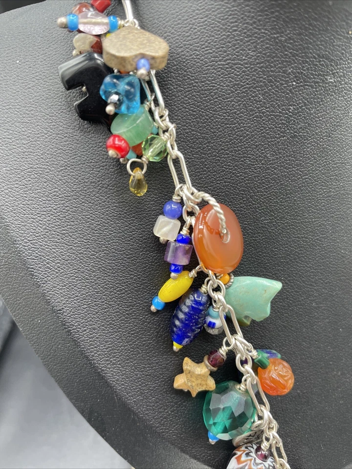 Collar y pulsera fetiche de plata de ley y varias piedras y vidrio soplado Foto 4 de 4