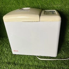 Regal Breadmaker Model K6732 with Pan *TESTED*