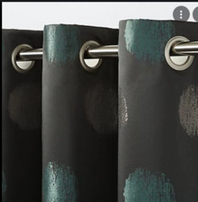 B&Q Kolla Dark Green Spotted Eyelet Curtain Single Panel X1