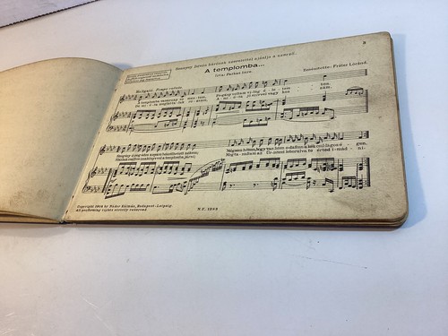 Vintage Hungarian Song Book Music 1914 Small Pocket Size Hardback - Picture 5 of 7