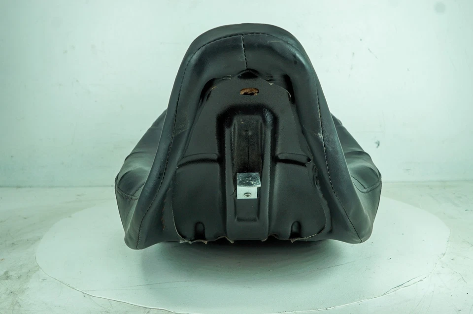 07 Harley Electra Glide Touring FLHT FABRICANTE DE EQUIPAMENTO ORIGINAL selim de assento para motorista de passageiro 1399 - Imagem 3 de 4