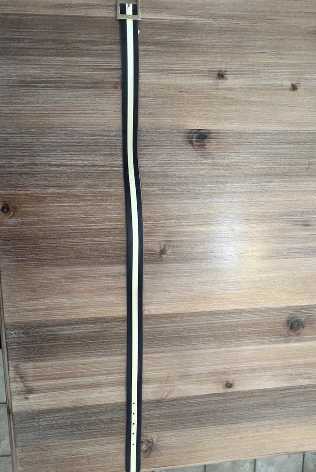 Cinto de couro Kate Spade New York tamanho médio - Imagem 4 de 4