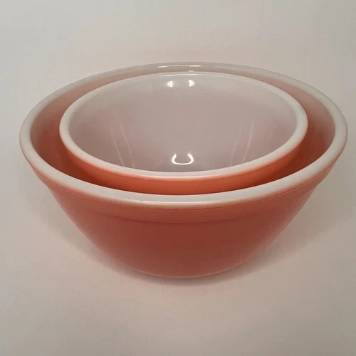Vintage 1950s Pyrex Flamingo Pink Nesting Mixing Bowls 401 402 Set of 2