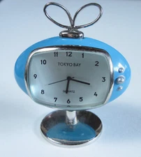 Tokyo Bay Quartz Mini Desk Clock - Retro Tube TV