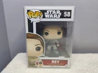 Funko Pop Star Wars The Force Awakens Rey #58 w/Protector