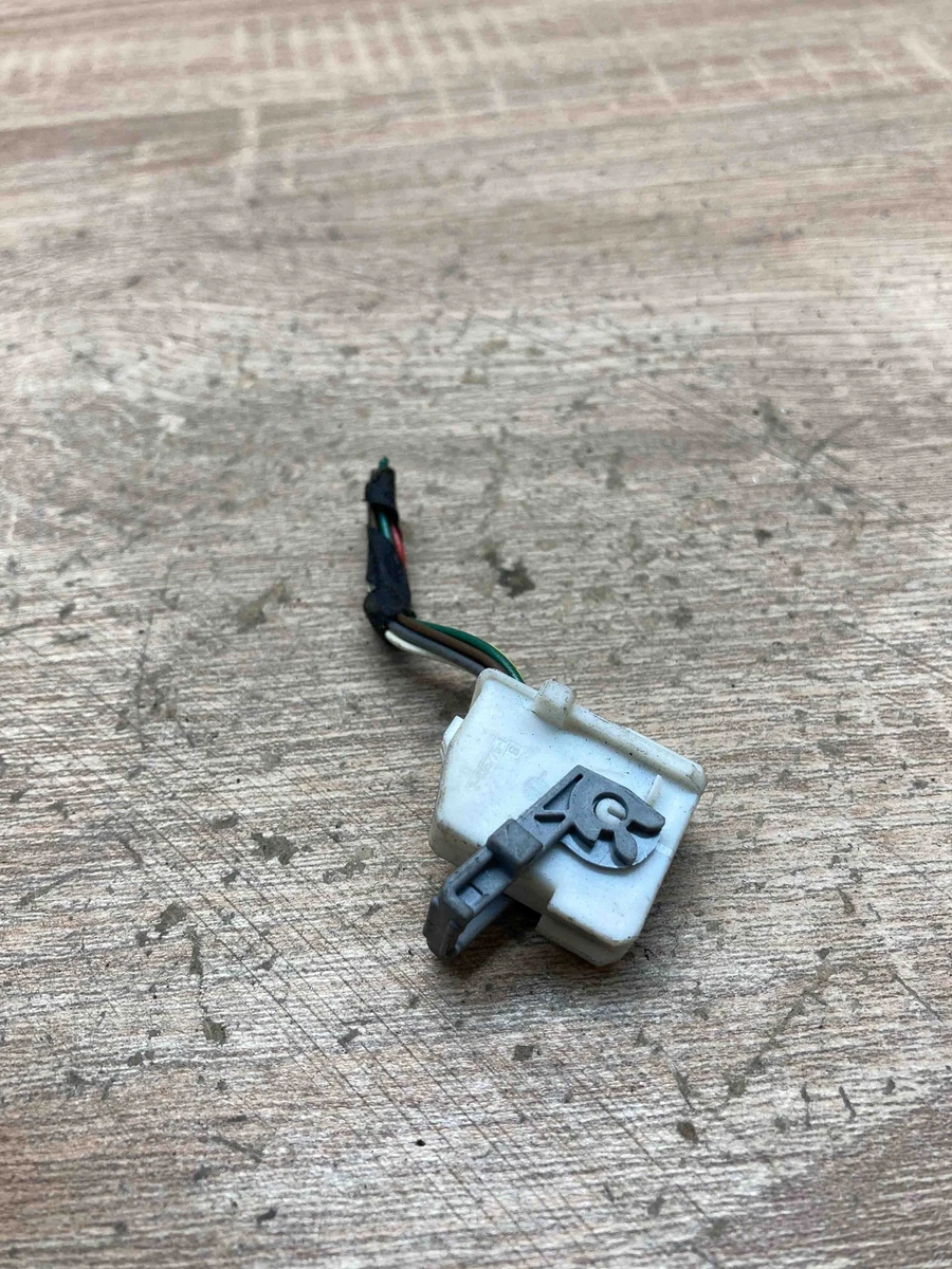 8364648 BMW 1 3 5 7 series Connector Plug Unit Computer Wire 