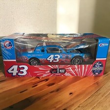 Richard Petty 43 STP 1984 Pontiac Grand Prix 1/24 Action Die Cast NIB