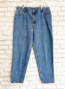 mom jeans on skinny legs