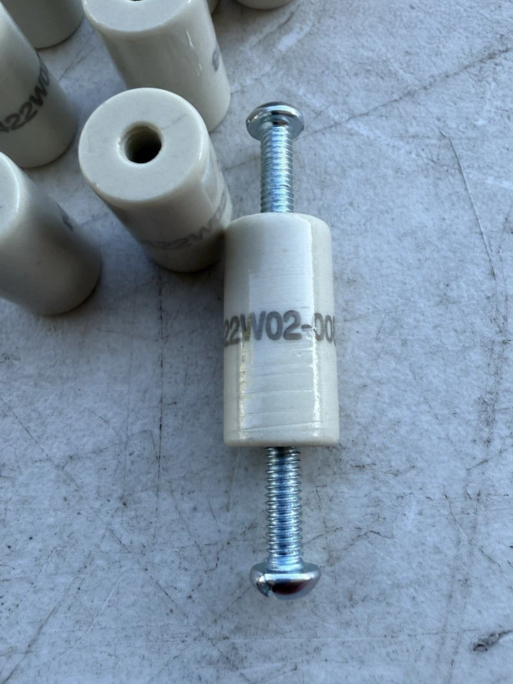 INSULATOR STANDOFF GLAZED CERAMIC (10 PCs) Both Ends Thread 8-32” - Image 2 of 4