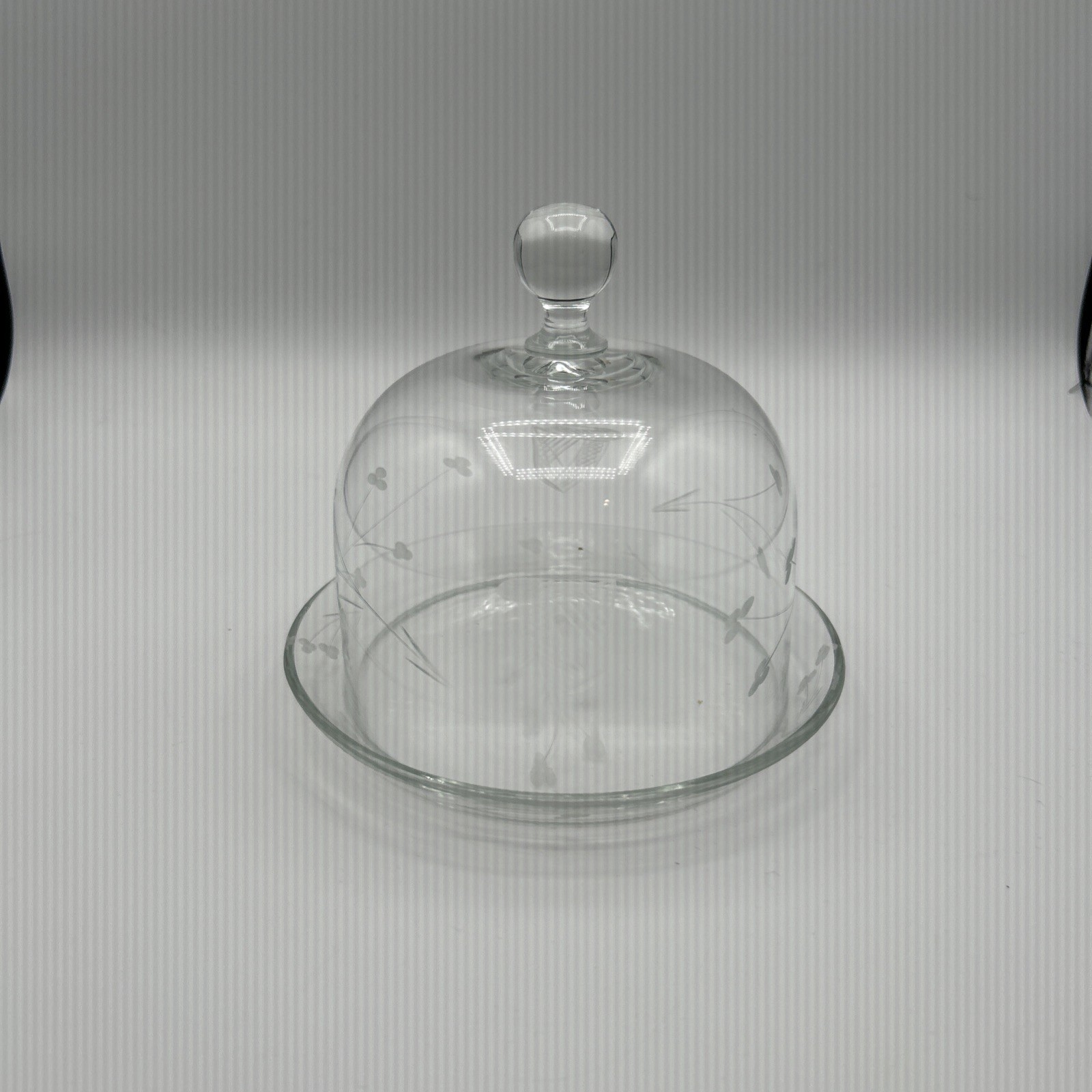 Duiske Irish Hand-Cut Crystal Butter Dish with Shamrocks & Harp Design 6.75 Inches