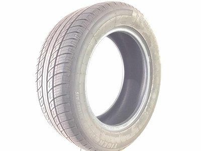 P255/55R18 Uniroyal Tiger Paw Touring A/S 105 V Used 9/32nds