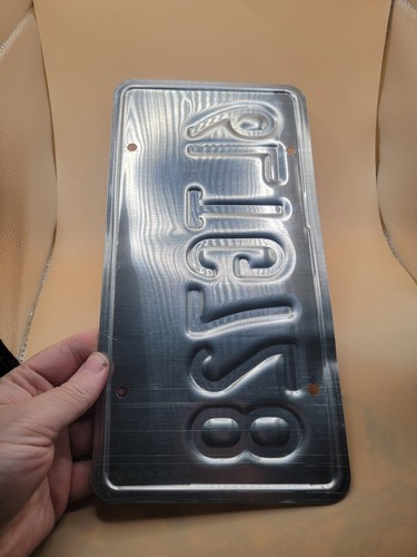 VTg CALIFORNIA LICENSE PLATE Red/white & Blue 6LTG728 - 第 2/2 張圖片