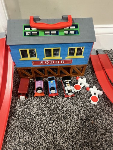 Thomas and Friends Take Along Sodor Ponte Coperto Play Set La Grande Corsa 2007 - Foto 2 di 12